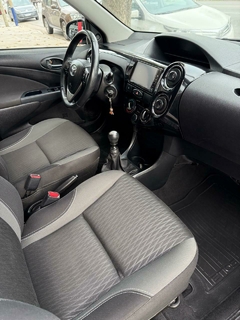 Toyota Etios 1.5 N Xls 6Mt 5P 2017 - comprar online