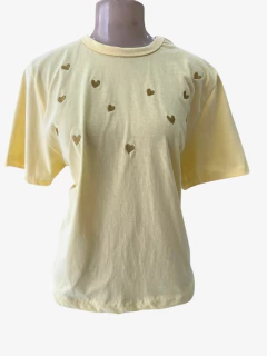 T-Shirt bordada coração - Vivimodas Moda Evangélica