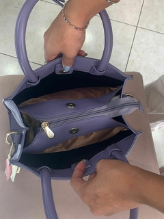 bolsa lilas pavão de ouro na internet