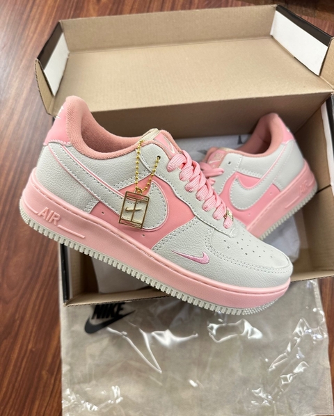 Nike AirForce Importado 34 ao 39 Rosa.