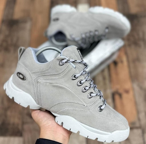 Botinha Oakley Nacional