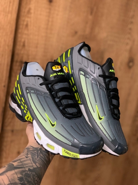 Nike AirMax TN Plus 3 Importado Vietnã Cinza Verde.