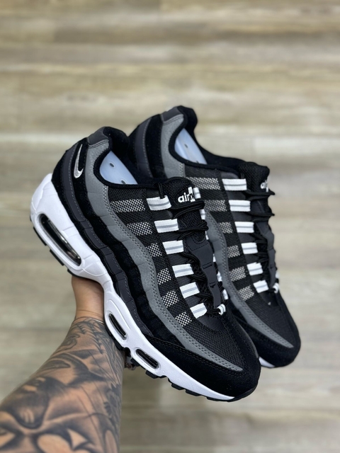 Nike AirMax 95 Importado Vietnã. - comprar online