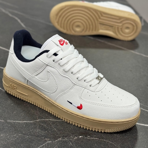 Nike AirForce Nacional Branco Caramelo.
