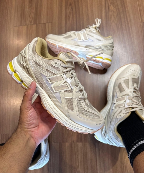 New Balance 1906N Luna Importado