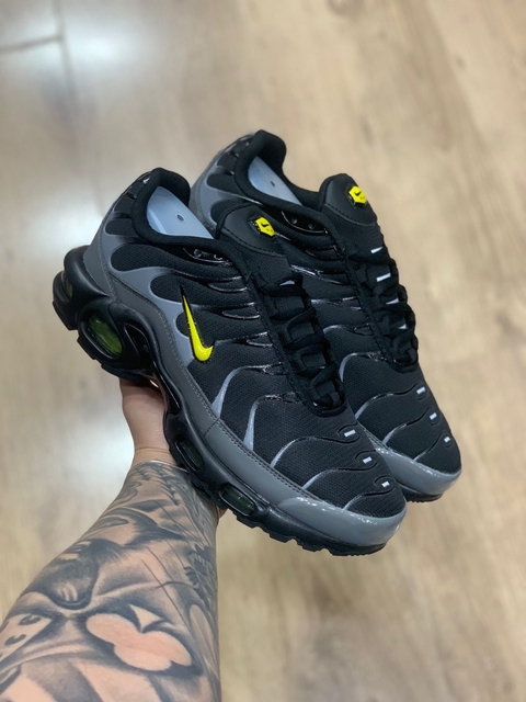 Nike AirMax TN Importado Vietnã Preto.