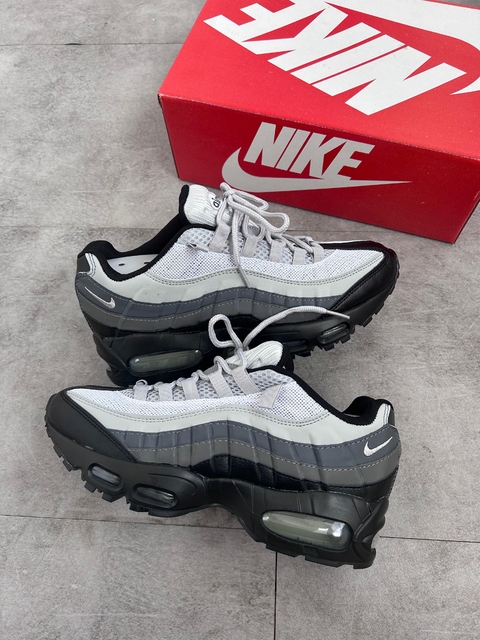 Nike AirMax 95 Importado Vietnã. - comprar online