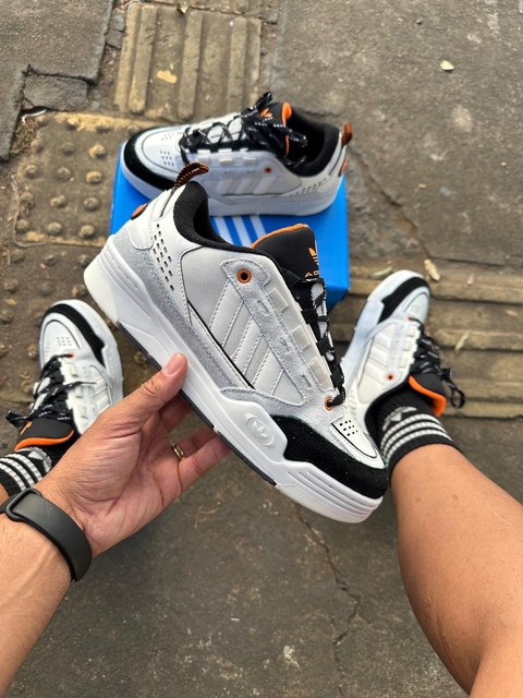 Adidas ADI2000 Importado