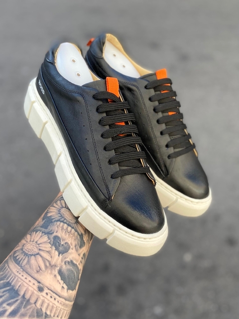 Tênis Boss Luxo Couro Importado - comprar online