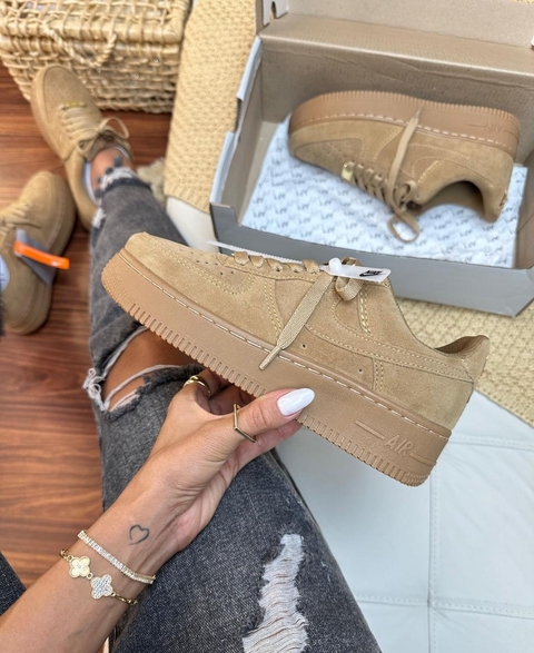 Nike AirForce Nacional 34 ao 43 Marrom.