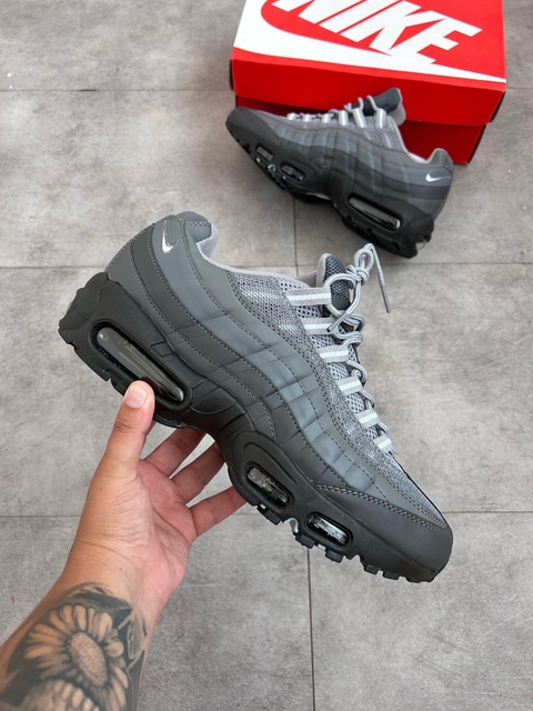 Nike AirMax 95 Importado Vietnã. - comprar online