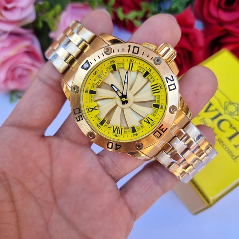 Relógio Invicta Pesadão. - comprar online