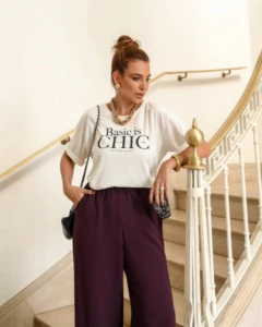 T-shirt feminina Chic Off 21454