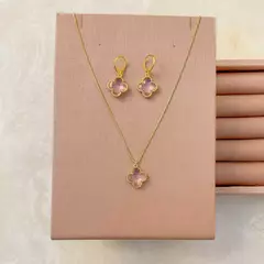 COLAR VENEZIANA COM TREVO ROSÊ na internet