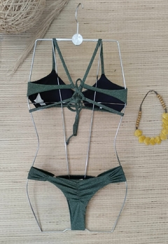 Biquini Top Lurex Com Decote Vazado Calcinha Empinar Bumbum - Multmix