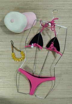 Imagem do Biquíni Feminino Texturizado Cortininha Asa Delta Fio Dental