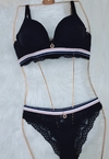 Conjunto Lingerie Feminina Sutiã com Bojo e Calcinha Rendada