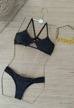 Biquini Top Lurex Com Decote Vazado Calcinha Empinar Bumbum