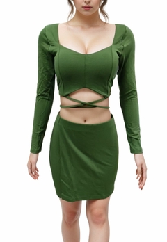 Conjunto Feminino Com Bojo Manga Longa e Saia Curta na internet