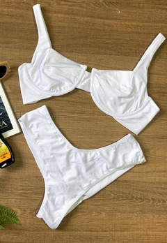 Biquíni Feminino Plus Size Aro Sem Bojo Calcinha Asa Delta e Fio Duplo Canelado na internet