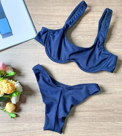 Biquíni Feminino Canelado Aro Sem Bojo Calcinha Fio Duplo e Asa Delta