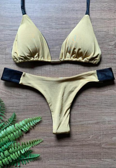 Biquíni Feminino Cortininha com Bojo Calcinha Fio Dental e Dupla Face