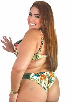 Biquíni Feminino Plus Size de Aro Sem Bojo Com Calcinha BomBom e Fio Duplo Estampado Canelado - comprar online