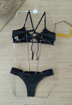 Imagem do Biquini Top Lurex Com Decote Vazado Calcinha Empinar Bumbum
