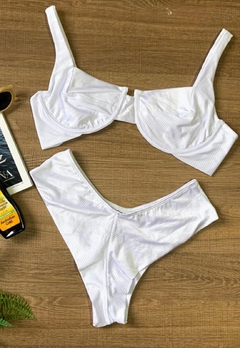 Biquíni Feminino Plus Size Aro Sem Bojo Calcinha Asa Delta e Fio Duplo Canelado - Multmix