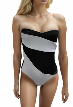 Body Feminino Tomara que caia Sem Bojo