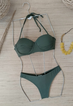 Imagem do Biquíni Meia Taça Com Bojo Alça Removível Calcinha Empinar Bumbum