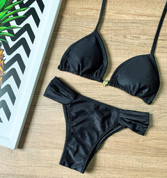 Biquíni Feminino Cortininha Com Bojo e Calcinha Bombom Canelado - comprar online