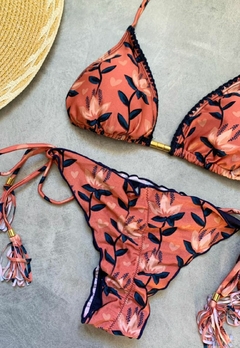 Biquíni Feminino Cortininha Estampado Calcinha Levanta Bumbum e Amarra Lateral