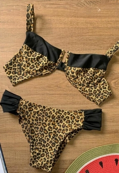 Imagem do Biquíni Feminino Onça Plus Size Aro Sem Bojo Calcinha Bombom e Fio Duplo