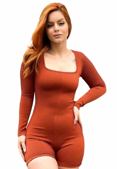 Macaquinho Feminino Canelado Modelo Shortinho Manga Longa - comprar online