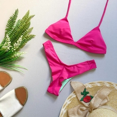 Biquíni Feminino Liso Aviador Com Bojo Calcinha Asa Delta e Fio Duplo - comprar online