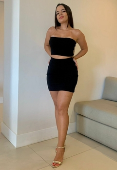 Imagem do Conjunto Feminino Top Tomara que Caia Com Bojo e Saia Justa