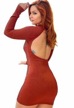 Imagem do Vestido Feminino Curto Canelado Modelo Manga Longa e Costas Amostra