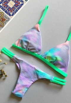 Imagem do Biquíni Feminino Aviador Com Bojo Tie Dye Calcinha Fio Duplo e Duas Tiras Laterais