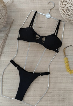 Biquini Top Texturizado Com Decote Com Calcinha Reguladora Fio Duplo - comprar online
