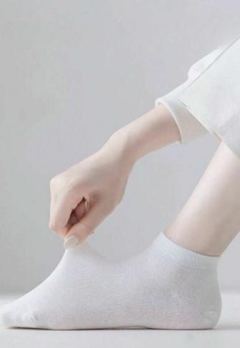 Imagem do Kit 6 Pares De Meia Soquete Unissex Branca Preta e Cinza