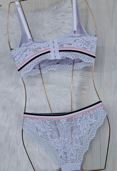 Conjunto Lingerie Feminina Sutiã com Bojo e Calcinha Rendada