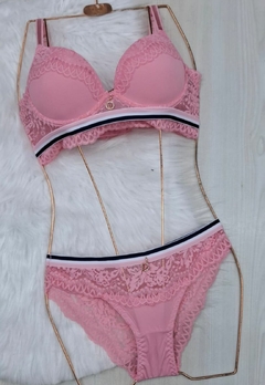 Conjunto Lingerie Feminina Sutiã com Bojo e Calcinha Rendada - Multmix