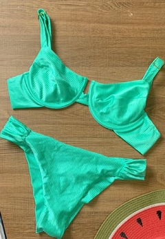 Biquíni Feminino Plus Size de Aro Sem Bojo Com Calcinha BomBom e Fio Duplo Canelado - loja online