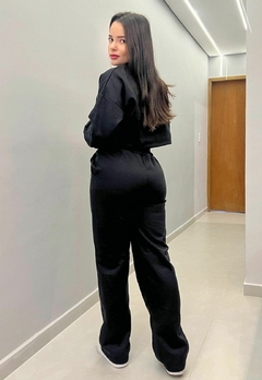 Imagem do Conjunto Feminino Moletom Cropped com Calça Reta
