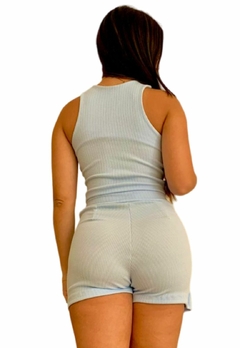 Conjunto Feminino Cropped Regatinha Sem Bojo com Short Saia na internet