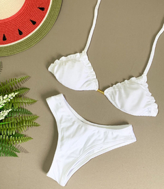 Biquíni Feminino Cortininha Com Bojo e Relevo Calcinha Empina Bumbum - comprar online