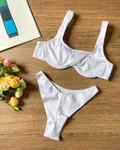 Biquíni Feminino Canelado Aro Sem Bojo Calcinha Fio Duplo e Asa Delta - comprar online