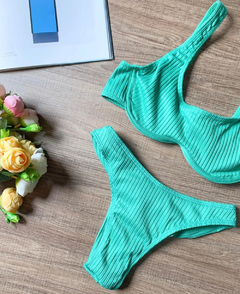 Biquíni Feminino Canelado Aro Sem Bojo Calcinha Fio Duplo e Asa Delta - Multmix