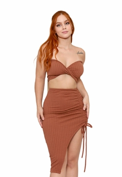 Conjunto Feminino Com Bojo Top Chuzado Com Saia Com Abertura na internet